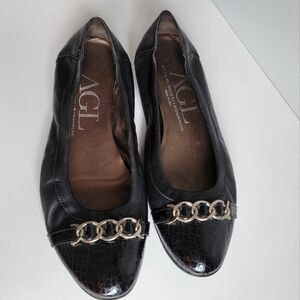 AGL black flats 40.5